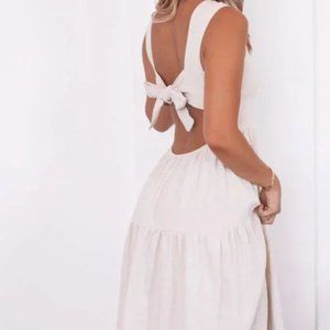 Esther & Co Beige Winslove Dress